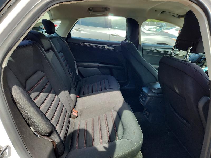 Foto 10 de la subasta – 2013 FORD FUSION con VIN 3FA6P0LU4DR266105