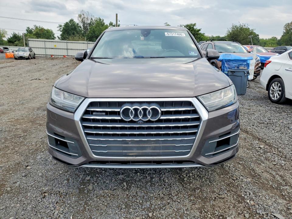 Photo 5 from auction – 2017 AUDI Q7 with VIN WA1LAAF74HD014499
