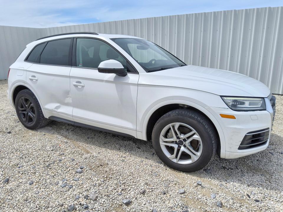 Снимка 4 от търг – 2018 AUDI Q5 с VIN WA1ANAFY8J2227770