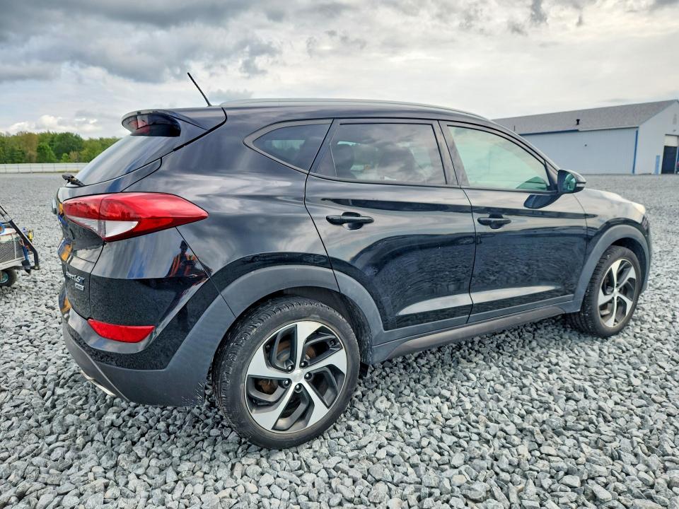 Photo 3 from auction – 2016 HYUNDAI TUCSON with VIN KM8J3CA21GU032211
