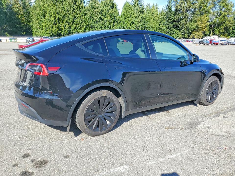 Photo 3 from auction – 2021 TESLA MODEL Y with VIN 5YJYGDED1MF116297