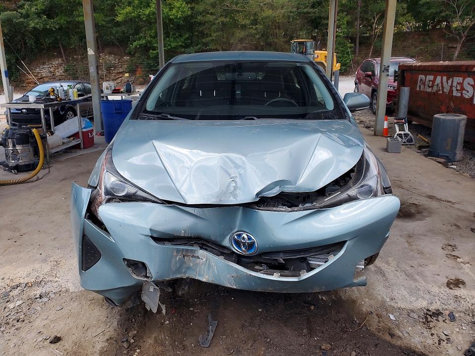 Photo 5 from auction – 2016 TOYOTA PRIUS with VIN JTDKARFUXG3004781
