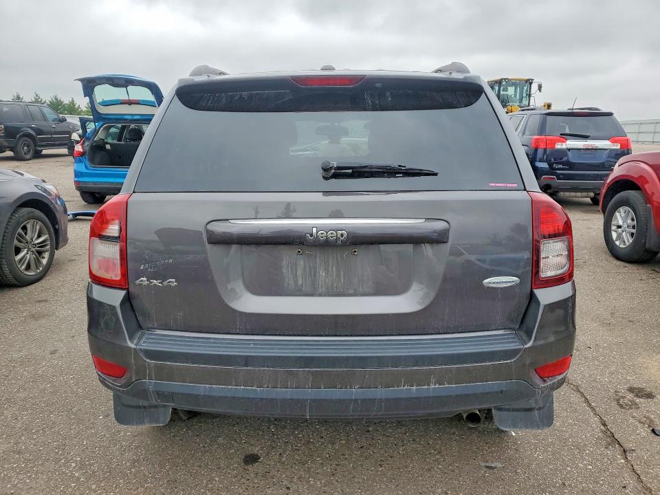 Снимка 6 от търг – 2015 JEEP COMPASS с VIN 1C4NJDEB4FD333680