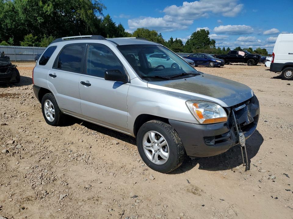Снимка 4 от търг – 2006 KIA SPORTAGE с VIN KNDJF723767279109