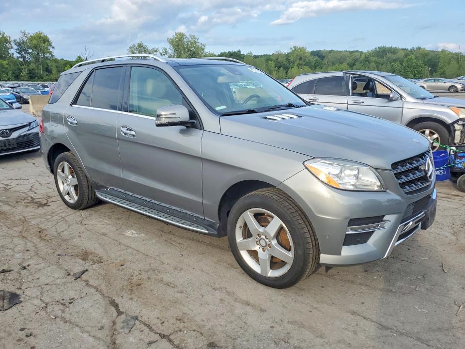 Photo 4 from auction – 2015 MERCEDES-BENZ ML with VIN 4JGDA5GB8FA513630
