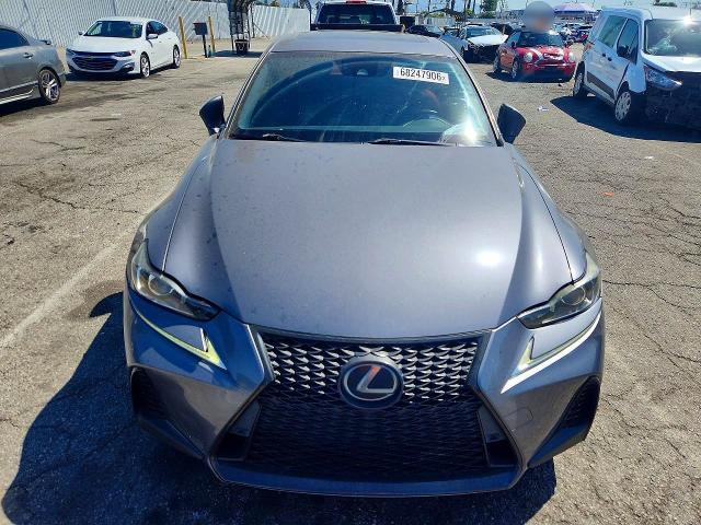 Снимка 5 от търг – 2018 LEXUS IS с VIN JTHBA1D24J5080171