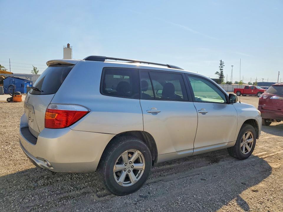 Photo 3 from auction – 2010 TOYOTA HIGHLANDER with VIN 5TDZK3EH1AS010472