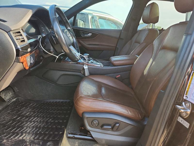 Photo 7 from auction – 2017 AUDI Q7 with VIN WA1LAAF76HD035435