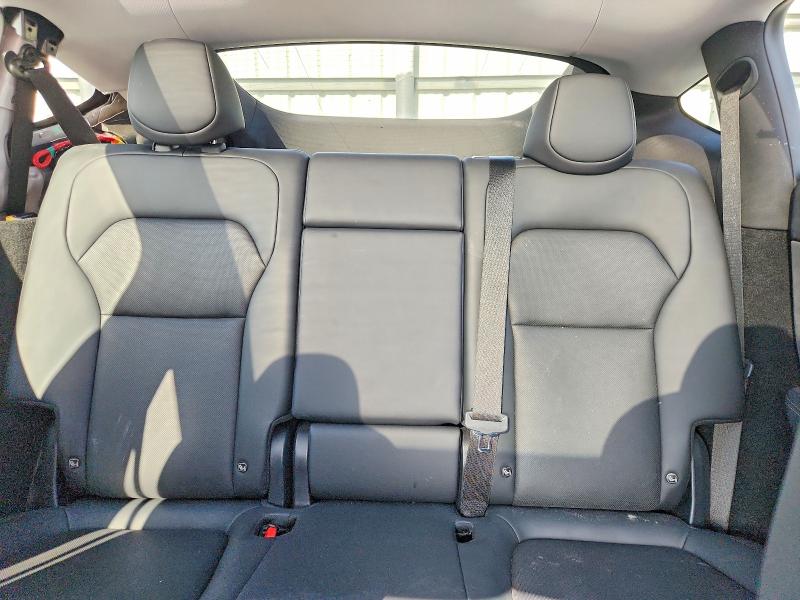 Снимка 10 от търг – 2026 TESLA MODEL Y с VIN 7SAYGDEE5TA393445