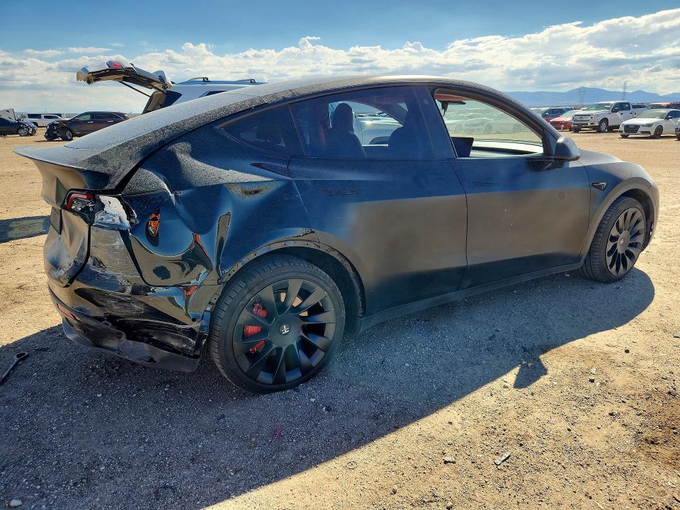 Photo 3 from auction – 2021 TESLA MODEL Y with VIN 5YJYGAEE0MF191127