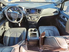 Photo 8 from auction – 2020 CHRYSLER PACIFICA with VIN 2C4RC1N79LR200606
