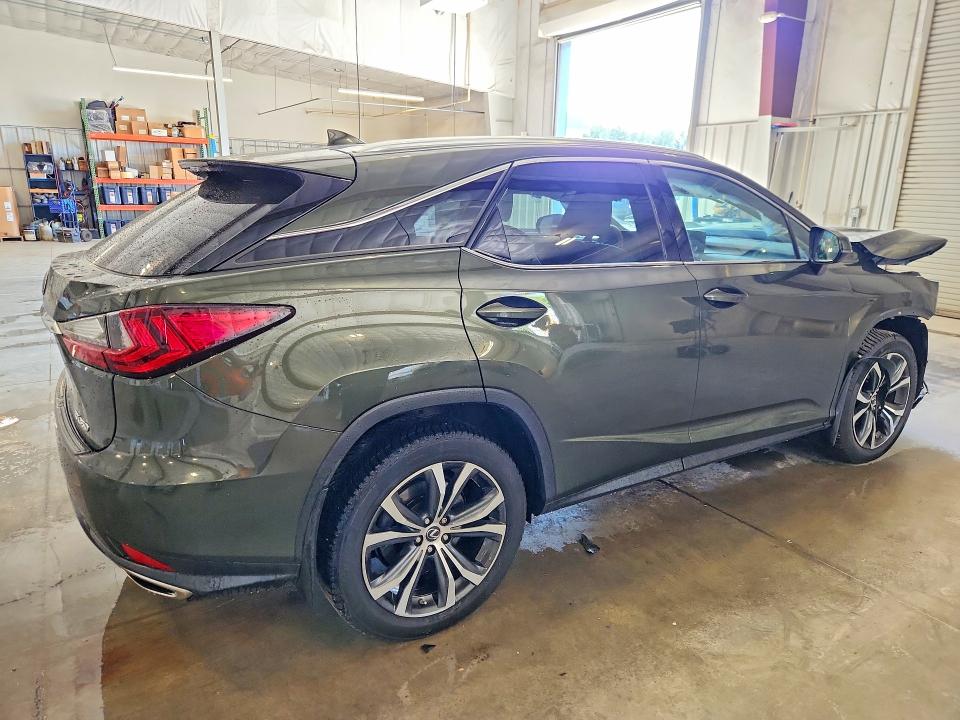 Photo 3 from auction – 2021 LEXUS RX with VIN 2T2HZMDA0MC272168