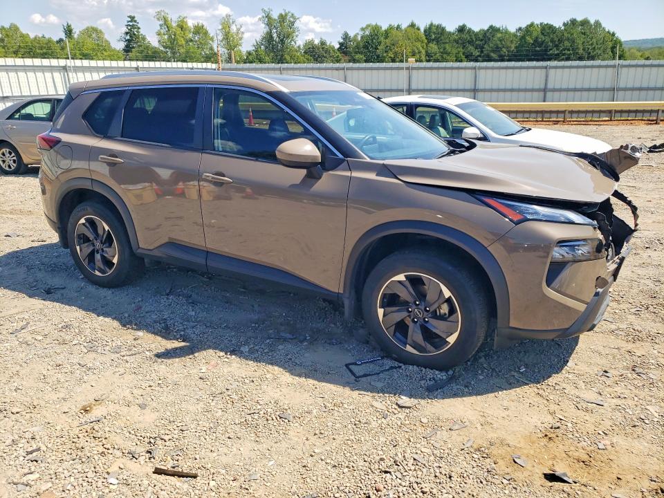 Photo 4 from auction – 2024 NISSAN ROGUE with VIN JN8BT3BB6RW444157