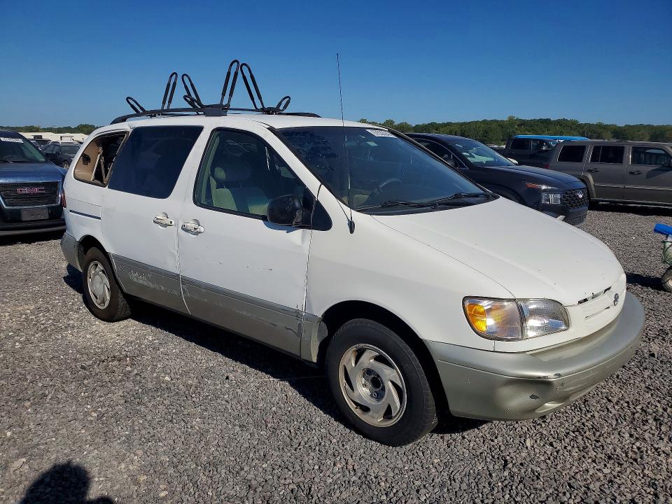 Photo 4 from auction – 2000 TOYOTA SIENNA with VIN 4T3ZF13C5YU284962