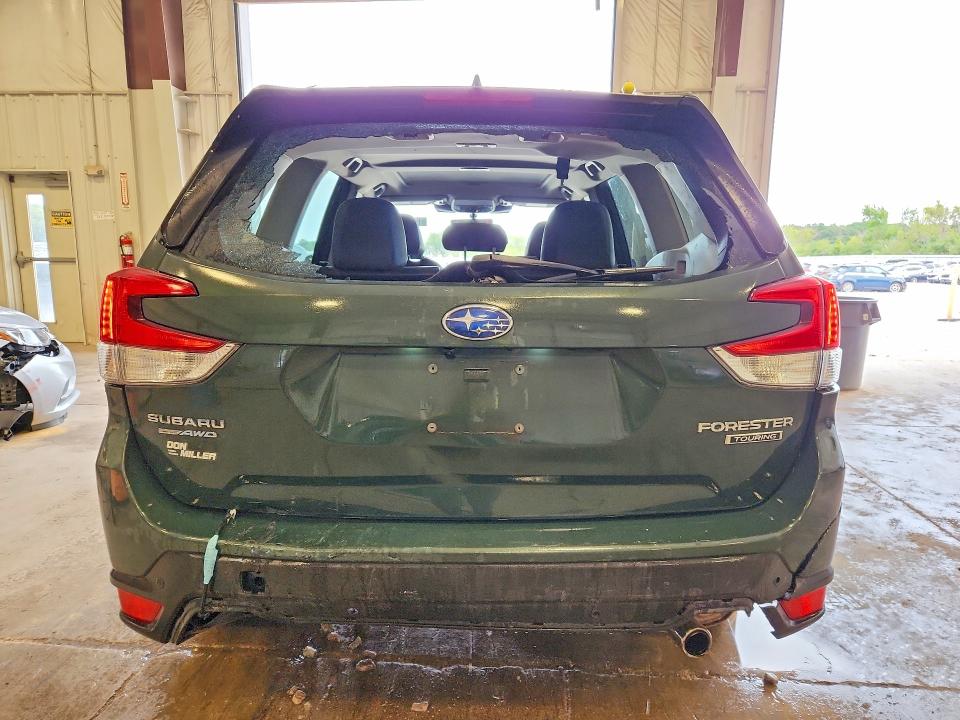 Photo 6 from auction – 2023 SUBARU FORESTER with VIN JF2SKARC1PH430090