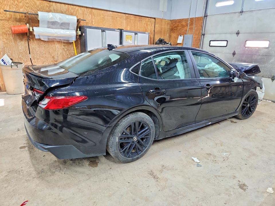 Zdjęcie 3 z aukcji – 2026 TOYOTA CAMRY z VIN 4T1DAACKXTU253126