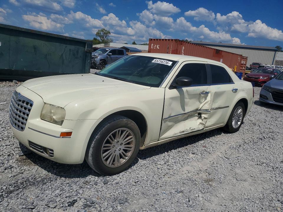 CHRYSLER 300 2010 with VIN 2C3CA5CVXAH307059 - Photo from auction