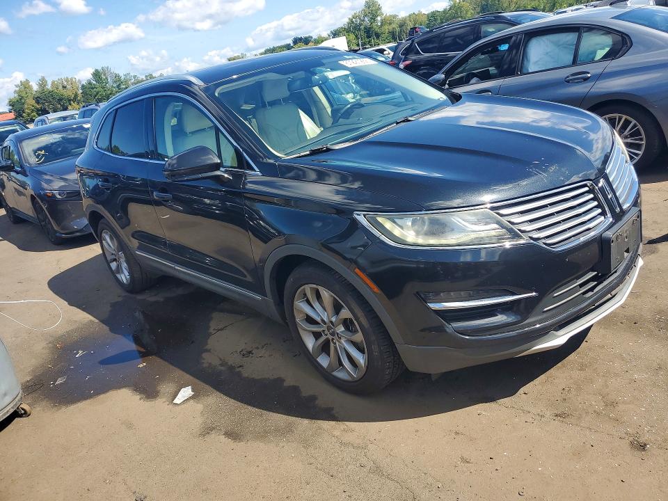 Foto 4 de la subasta – 2015 LINCOLN MKC con VIN 5LMCJ2A90FUJ10866