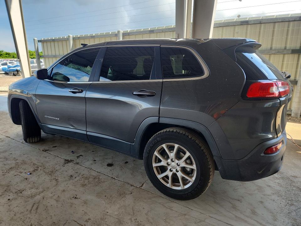 Photo 2 from auction – 2015 JEEP CHEROKEE with VIN 1C4PJLCB2FW589651