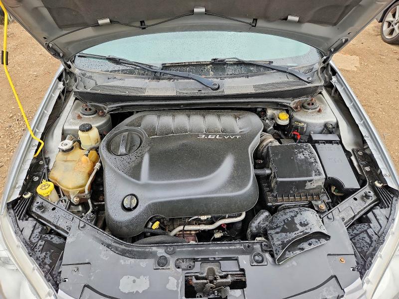 Photo 11 from auction – 2014 CHRYSLER 200 with VIN 1C3CCBBG1EN144794