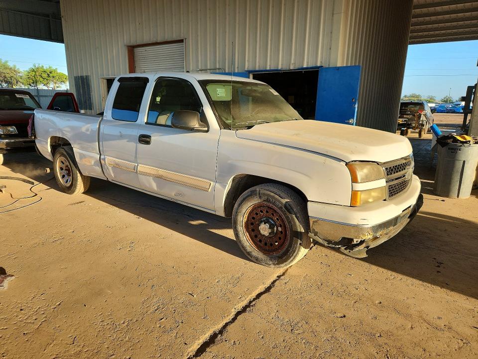 Photo 4 from auction – 2006 CHEVROLET SILVERADO 1500 with VIN 2GCEC19V261299117