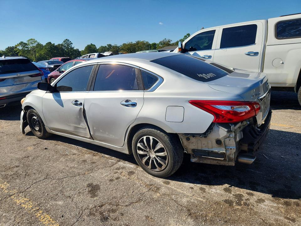 Photo 2 from auction – 2017 NISSAN ALTIMA with VIN 1N4AL3AP4HN366959