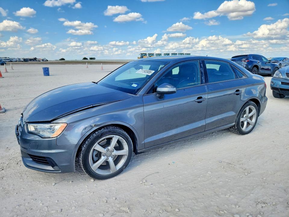 AUDI A3 2015 с VIN WAUACGFF4F1103325 - Снимка от търг