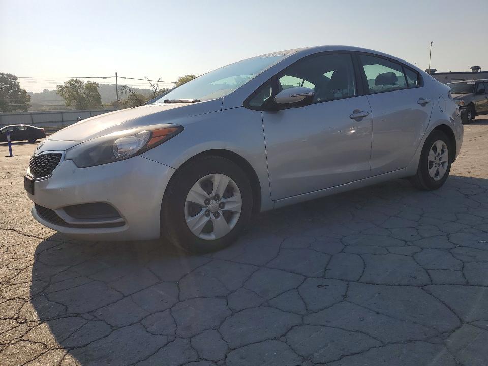 Снимка 1 от търг – 2015 KIA FORTE с VIN KNAFX4A69F5430117