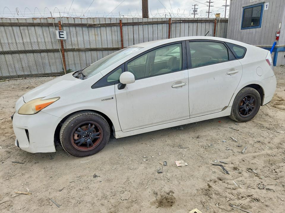TOYOTA PRIUS 2013 с VIN JTDKN3DU4D5624952 - Снимка от търг