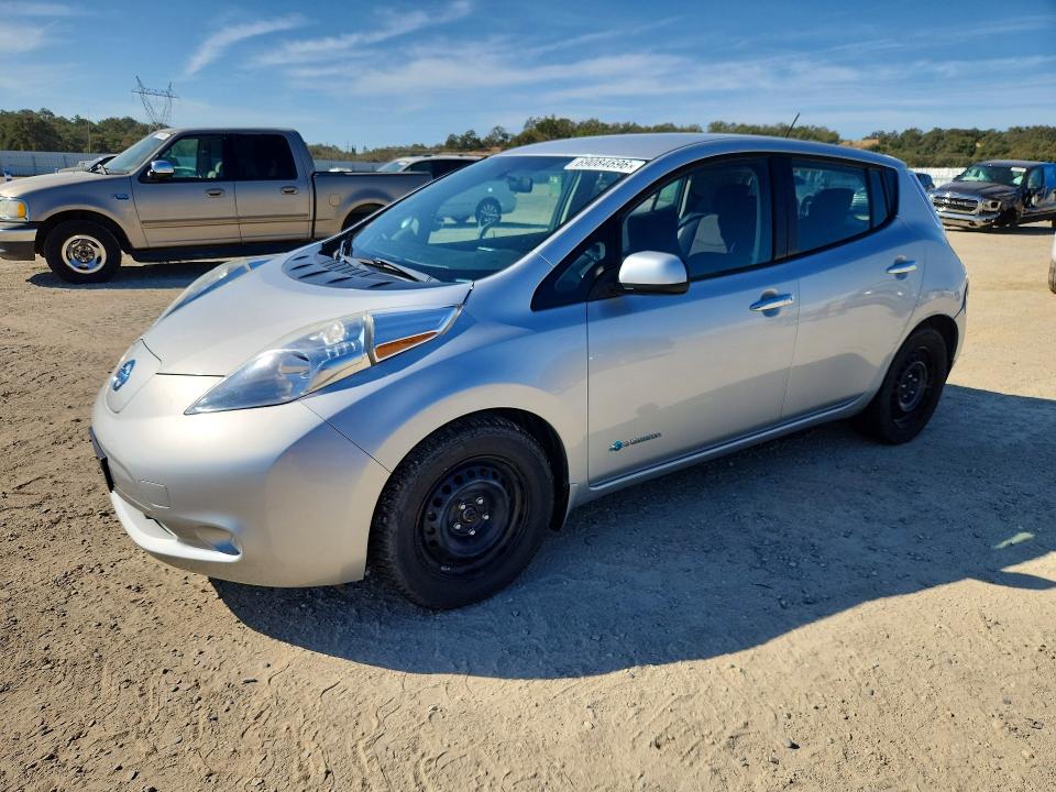 NISSAN LEAF 2015 con VIN 1N4AZ0CP9FC300734 - Foto de la subasta