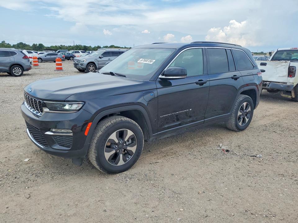 Снимка 1 от търг – 2024 JEEP GRAND CHEROKEE с VIN 1C4RJYB62RC117367