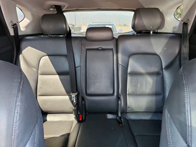 Photo 10 from auction – 2016 HYUNDAI TUCSON with VIN KM8J33A23GU236590