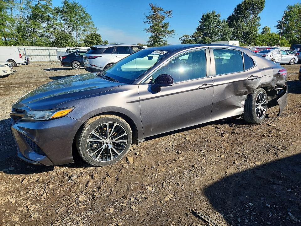 TOYOTA CAMRY 2020 с VIN 4T1G11AK1LU509668 - Снимка от търг