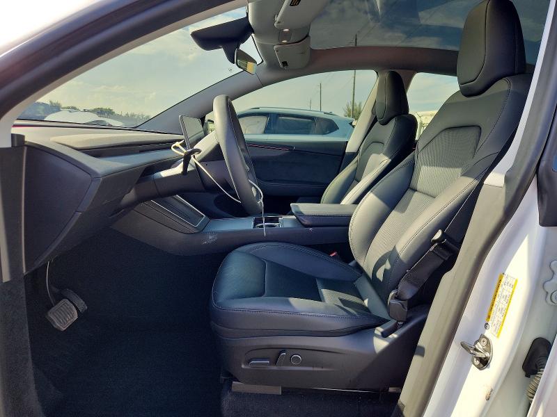 Снимка 7 от търг – 2026 TESLA MODEL Y с VIN 7SAYGDEE5TA393445