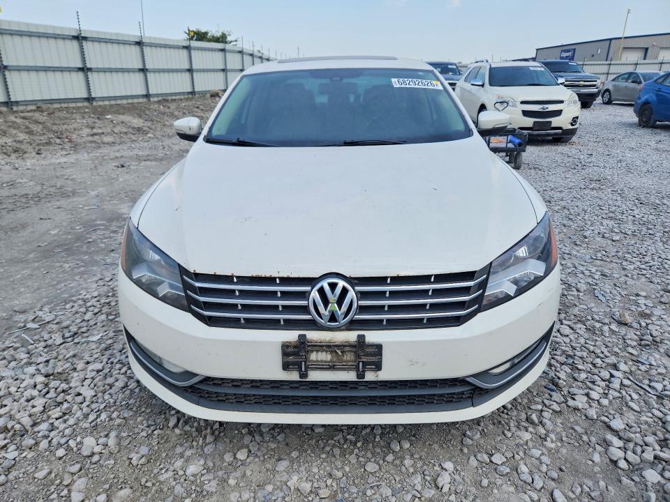 Photo 5 from auction – 2014 VOLKSWAGEN PASSAT with VIN 1VWBN7A37EC099530