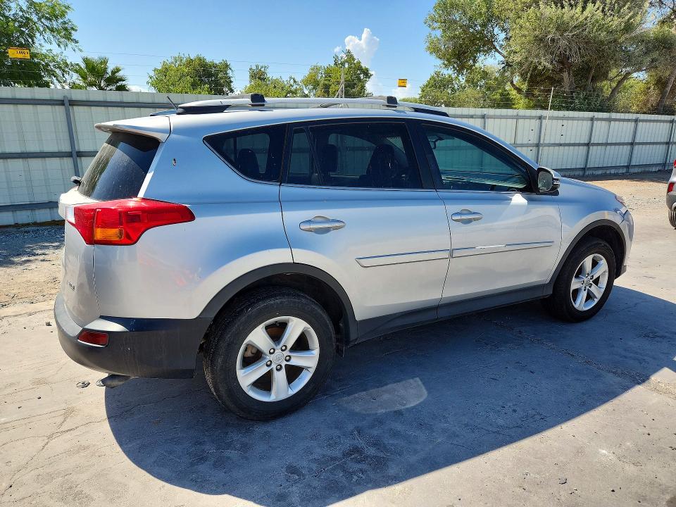 Photo 3 from auction – 2013 TOYOTA RAV4 with VIN 2T3WFREV8DW047537