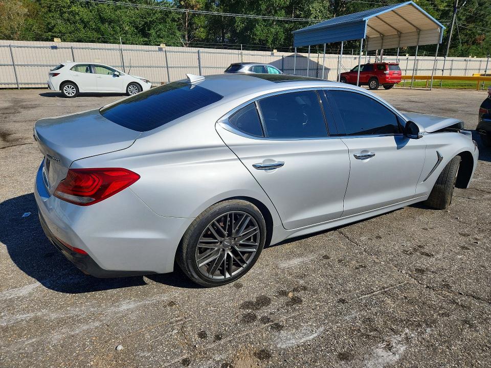 Снимка 3 от търг – 2019 GENESIS G70 с VIN KMTG34LA1KU015704