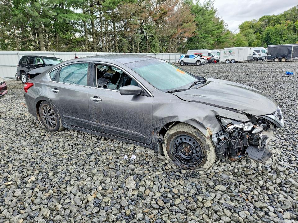 Снимка 4 от търг – 2017 NISSAN ALTIMA с VIN 1N4AL3AP0HN328693