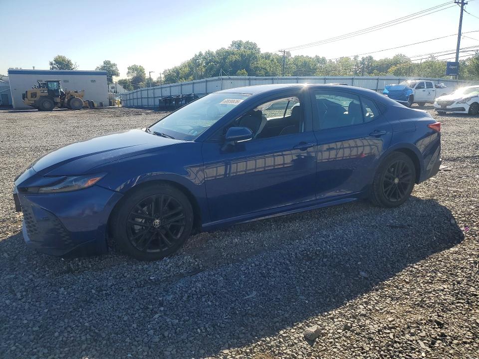 TOYOTA CAMRY 2025 с VIN 4T1DAACK5SU033214 - Снимка от търг