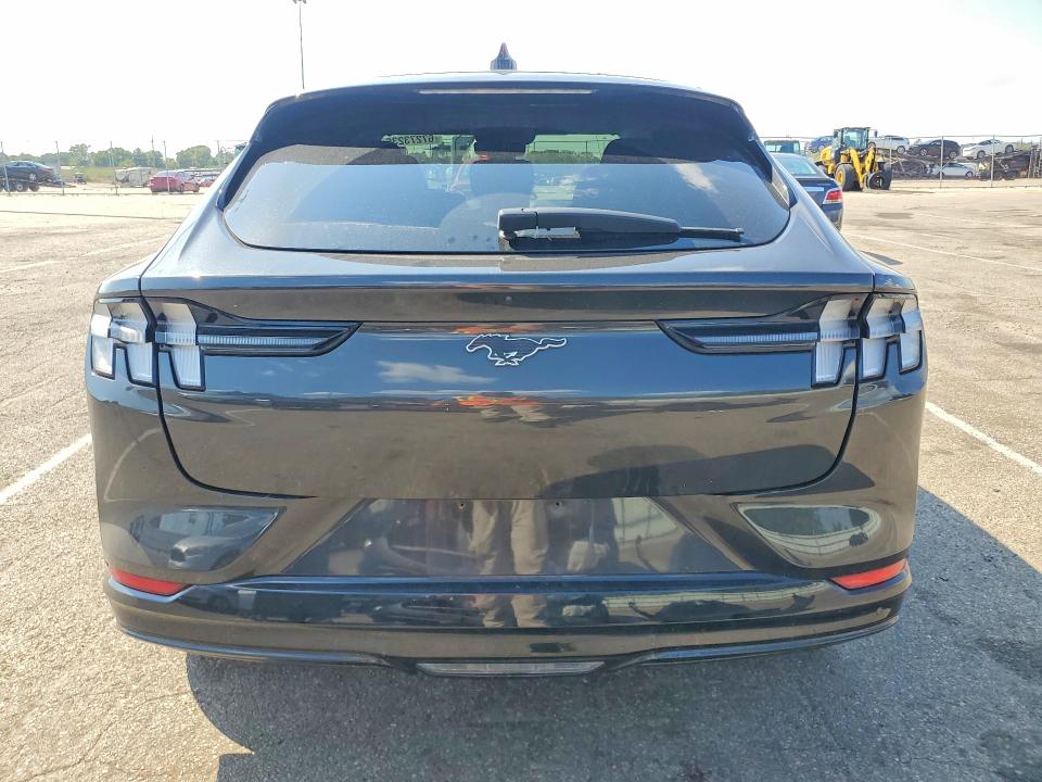 Photo 6 from auction – 2022 FORD MUSTANG MACH-E with VIN 3FMTK3SS2NMA43794