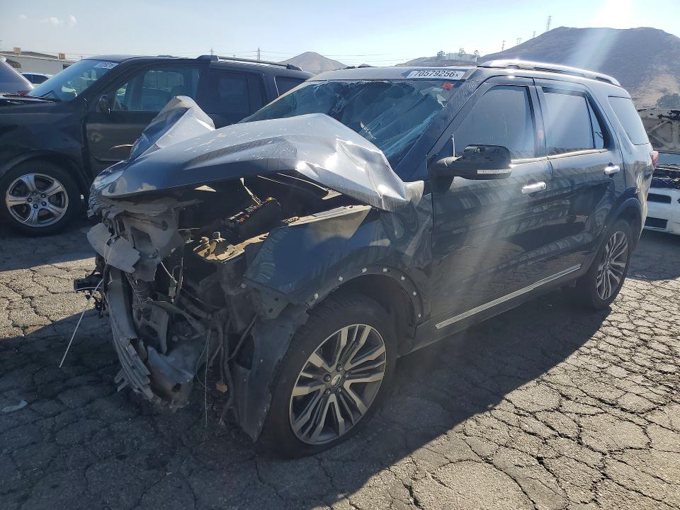 FORD EXPLORER 2017 with VIN 1FM5K8HT2HGE39034 - Photo from auction