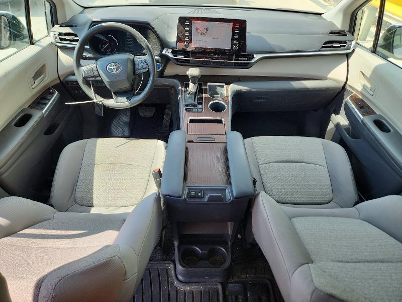Photo 8 from auction – 2024 TOYOTA SIENNA with VIN 5TDKSKFC0RS125770