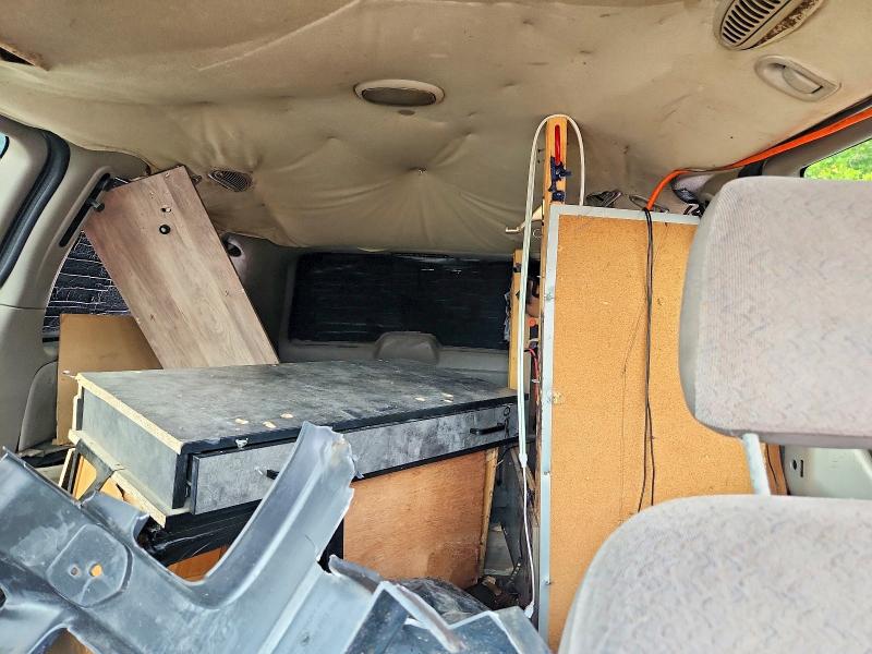 Photo 10 from auction – 2003 DODGE GRAND CARAVAN with VIN 2D4GP44313R149150