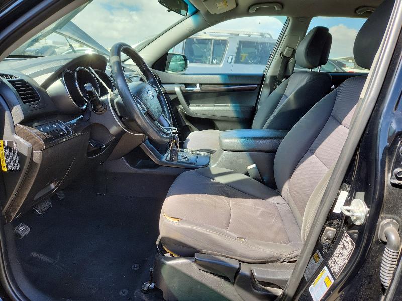 Photo 7 from auction – 2011 KIA SORENTO with VIN 5XYKT4A26BG166768