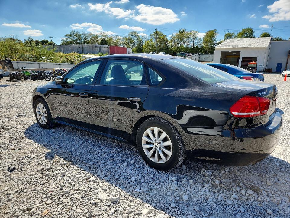 Photo 2 from auction – 2014 VOLKSWAGEN PASSAT with VIN 1VWAT7A37EC062768