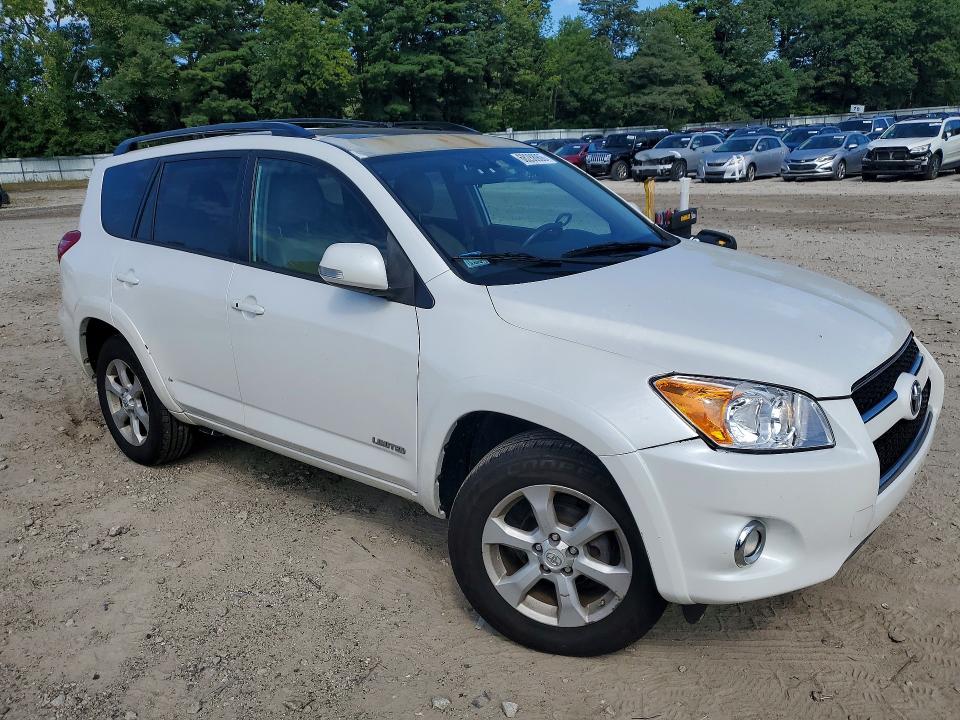 Photo 4 from auction – 2011 TOYOTA RAV4 with VIN 2T3YF4DV7BW092401