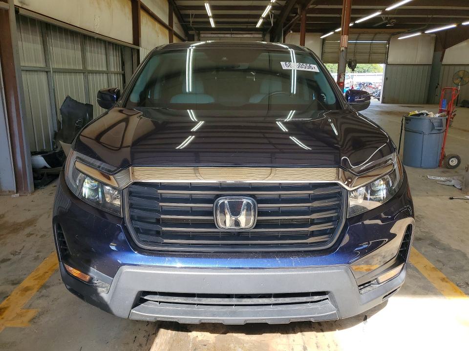 Photo 5 from auction – 2022 HONDA RIDGELINE with VIN 5FPYK3F54NB010953