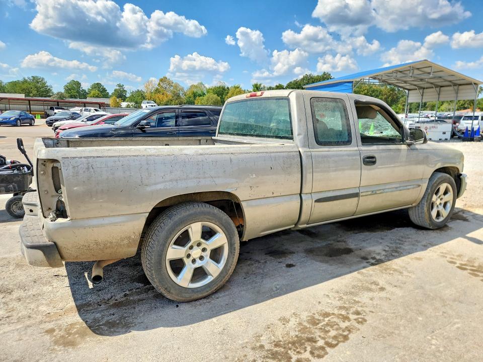 Фото 3 с аукциона – 2003 GMC NEW SIERRA с VIN 2GTEC19X731244093