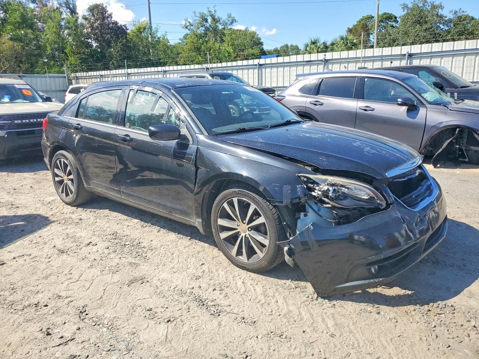 Photo 4 from auction – 2012 CHRYSLER 200 with VIN 1C3CCBHG5CN109390