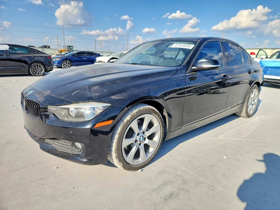 BMW 320 2015 с VIN WBA3B1G51FNT05420 - Снимка от търг